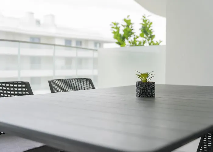 Sapphire Rogowo Pearl