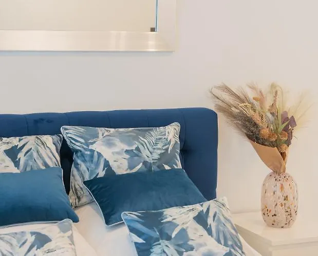 Sapphire Rogowo Pearl * ムジェジノ