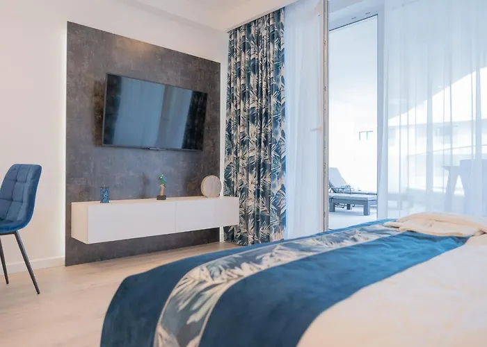 Sapphire Rogowo Pearl